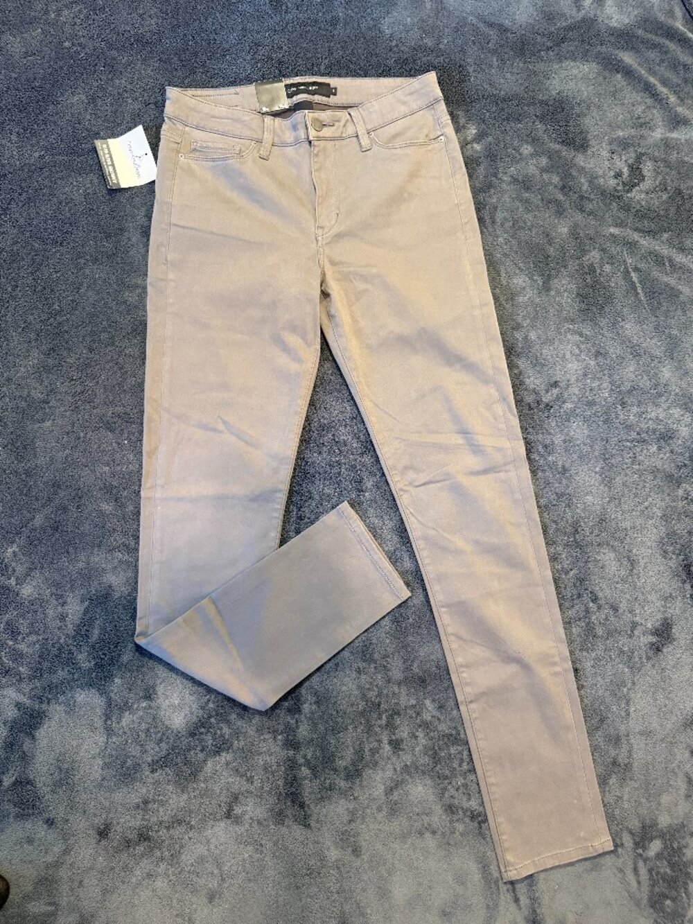 TITLE: Calvin Klein Jeans NWT Mid Rise Skinny Soft Stretch Grey Taupe Pants 6